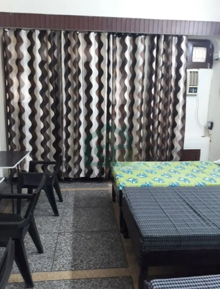 Rg PG for boys in Maurya Enclave, Delhi — property photo 3