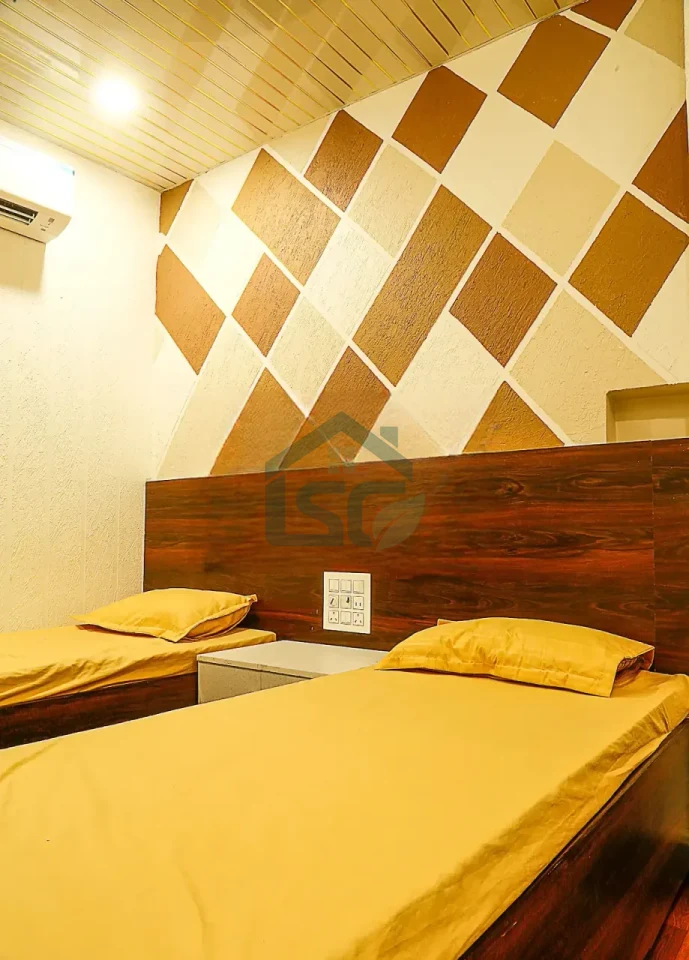 Stay in class in Sector 41, Noida — property photo 4