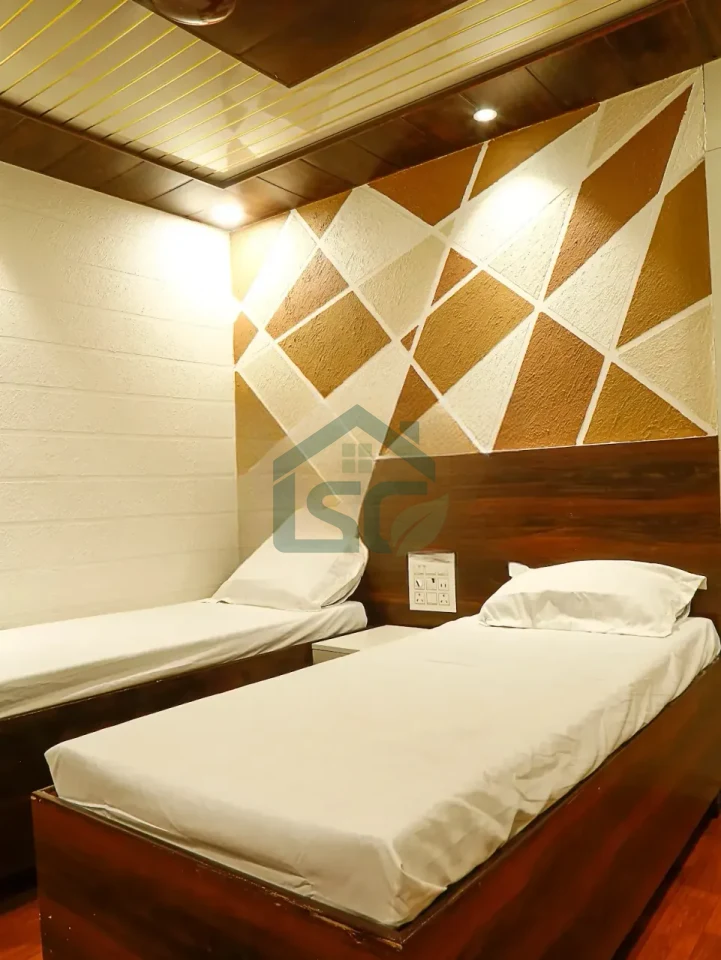 Stay in class in Sector 41, Noida — property photo 3