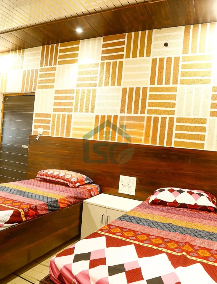 Stay in class in Sector 41, Noida — property photo 5