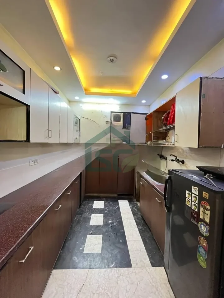 DU lNN Boys PG in Roop Nagar, Delhi — property photo 4