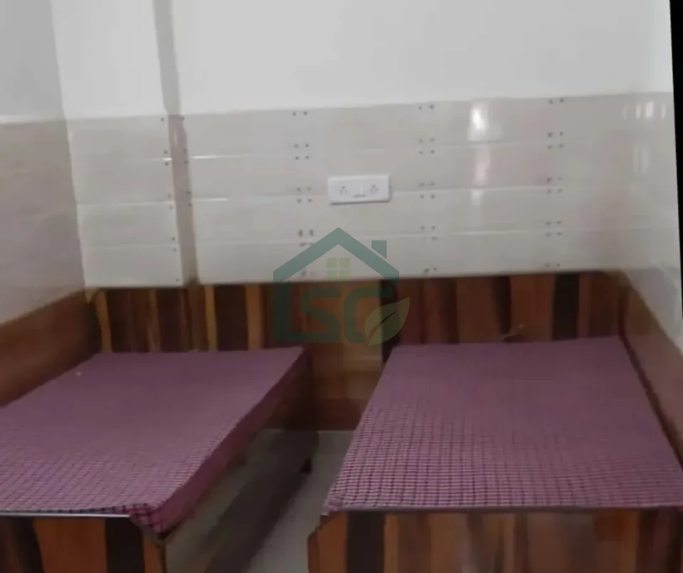 Riddhi Siddhi Girls PG in Shakarpur, Delhi — property photo 2