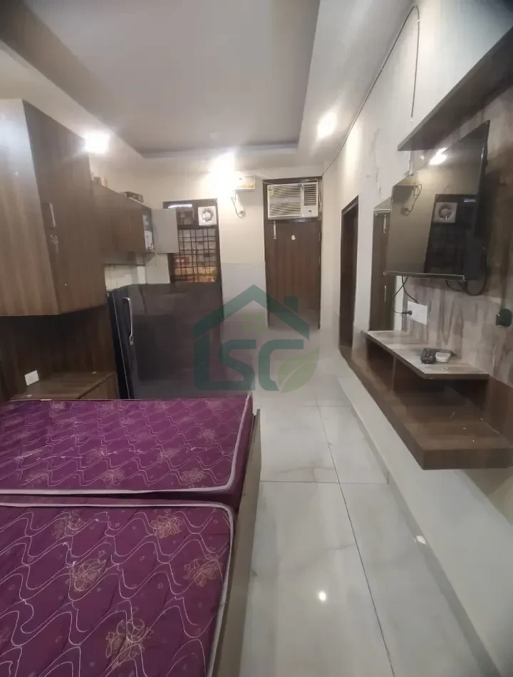 Katiyayni associate in Sector 43, Gurugram — property photo 3