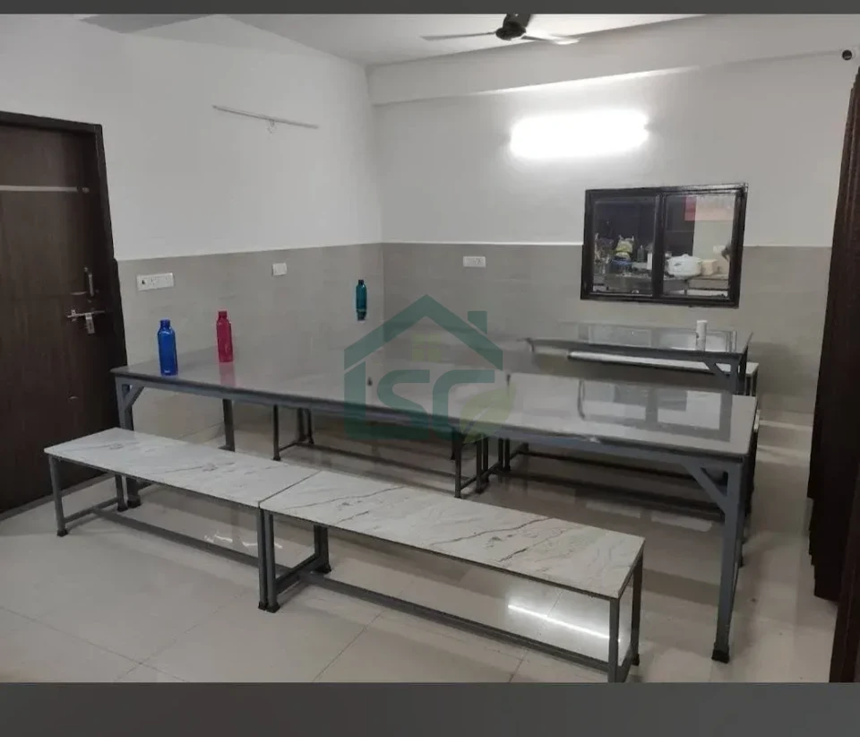 Apana Ghar Girls PG in Sector 38, Gurugram — property photo 2