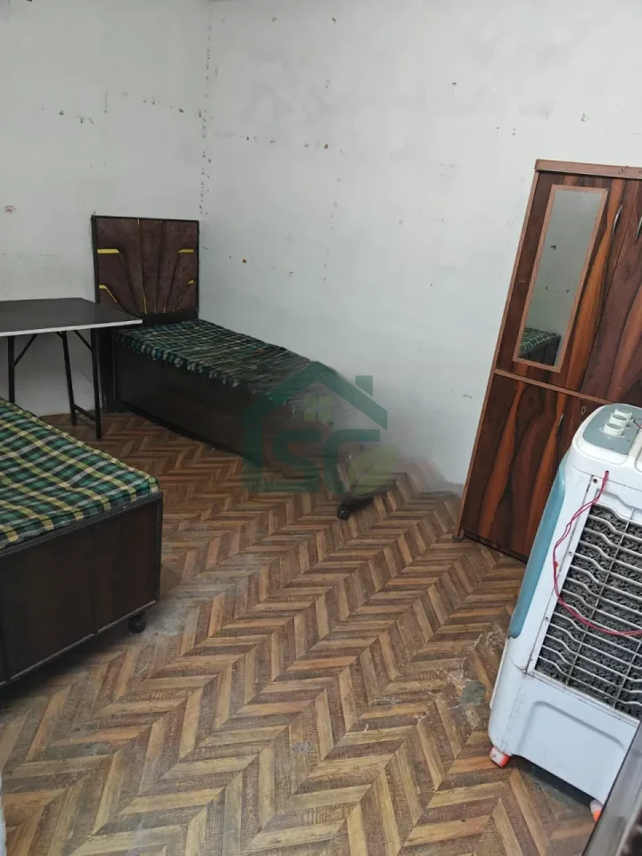 Ram boys hostel in Laxmi Nagar, Delhi — property photo 4