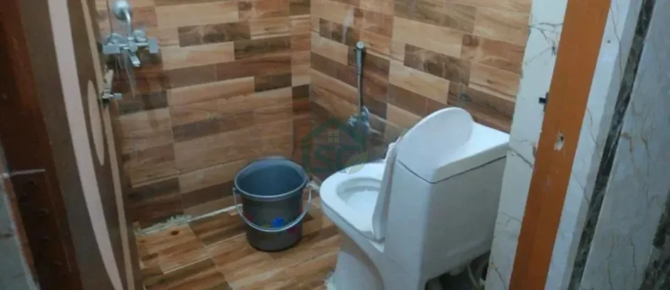 Royal PG in Sector 63, Noida — property photo 2