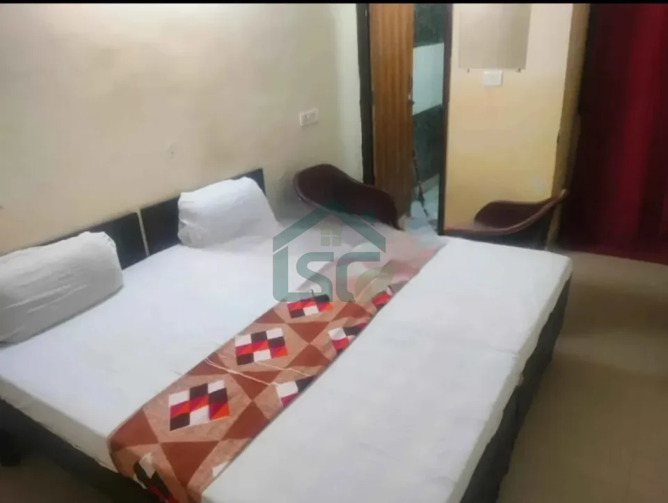 Royal PG in Sector 63, Noida — property photo 3