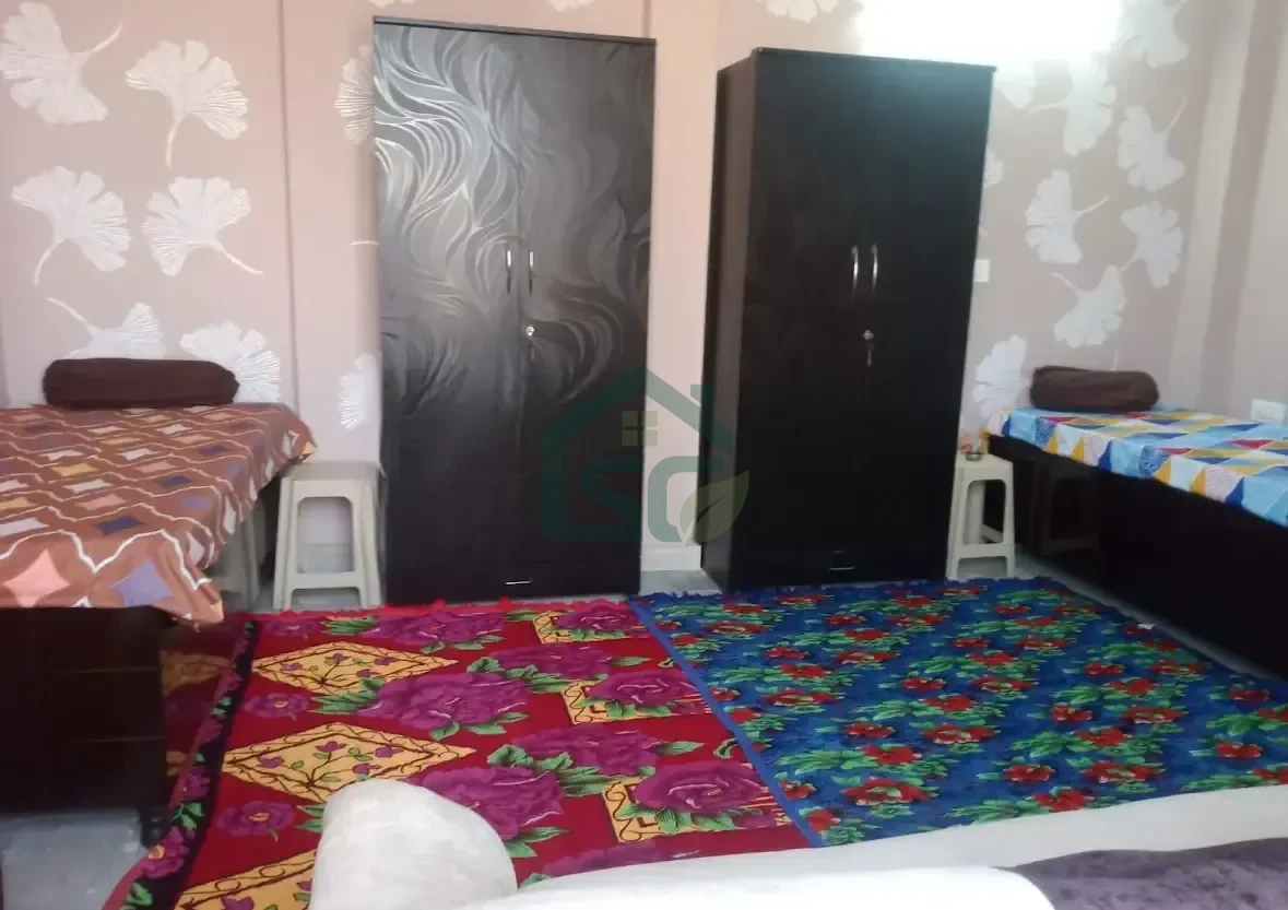 Shree Ji Boys PG in Krishna Nagar, Delhi — property photo 1
