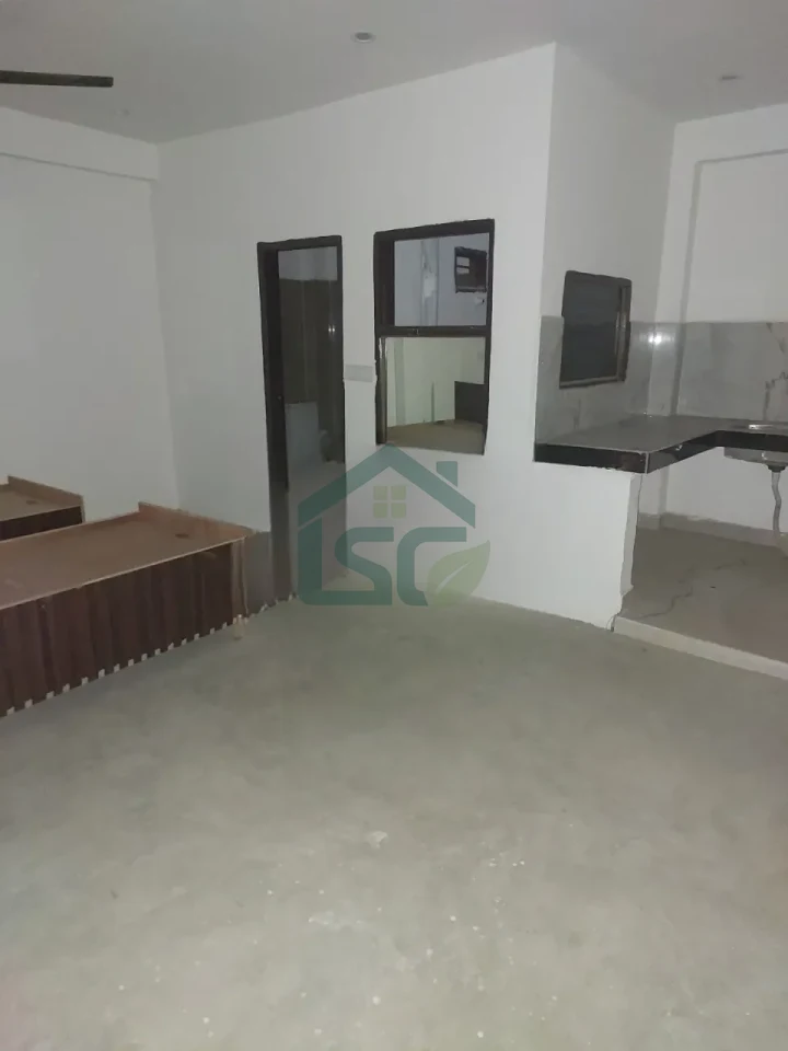 Rajesh Room For Rent in Sector 95, Gurugram — property photo 3