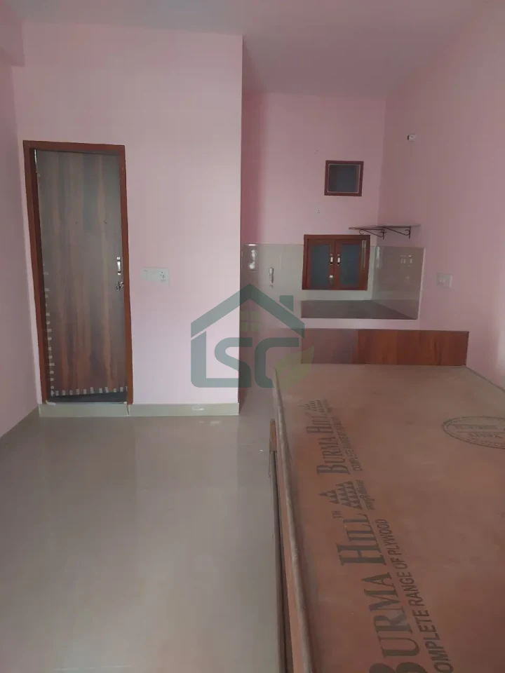 Monet Room For Rent in Sector 93, Gurugram — property photo 3