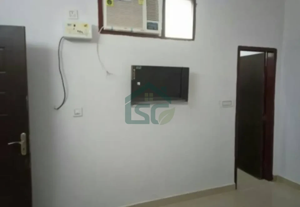 Indian PG in Sector 38, Gurugram — property photo 3