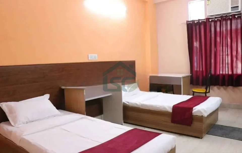 Pushpanjali Valley Premium Luxury PG in Sector 18, Gurugram — property photo 3