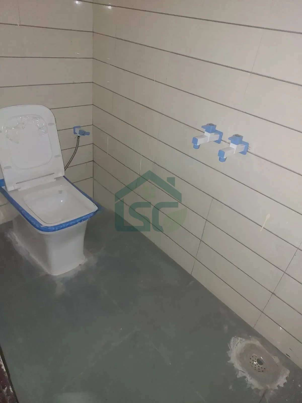 Mohit Room For rent in Sector 61, Gurugram — property photo 1