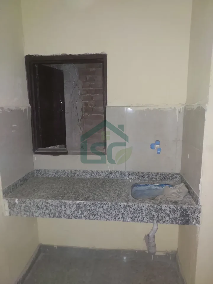 Mohit Room For rent in Sector 61, Gurugram — property photo 3