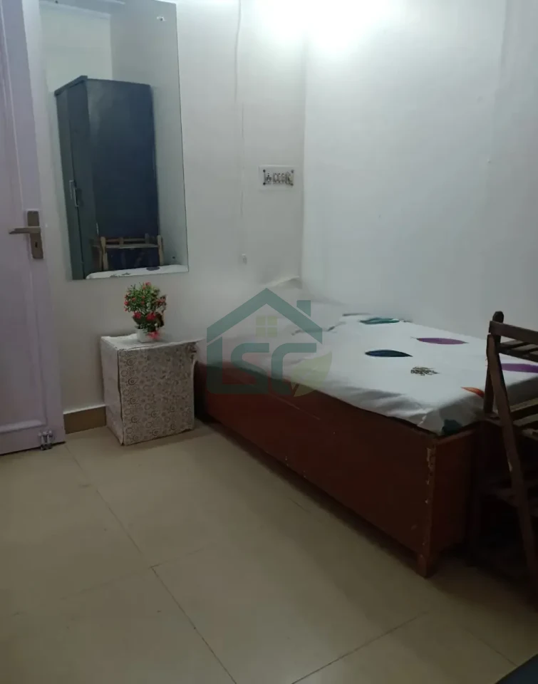 PG For Girls in Patel Nagar, Delhi — property photo 4