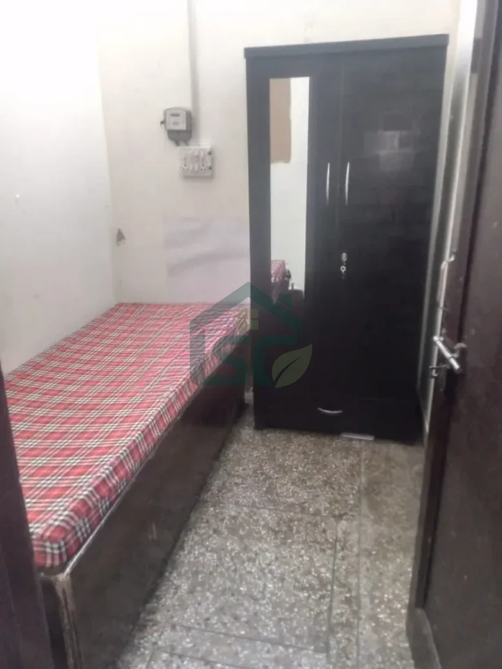 Student home PG for girls in Mukherjee Nagar, Delhi — property photo 1
