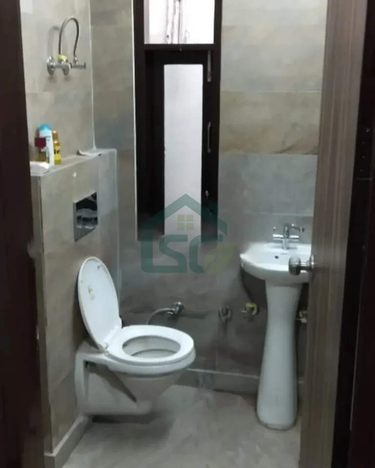 Pooja PG For Girls in Sector 17, Gurugram — property photo 5