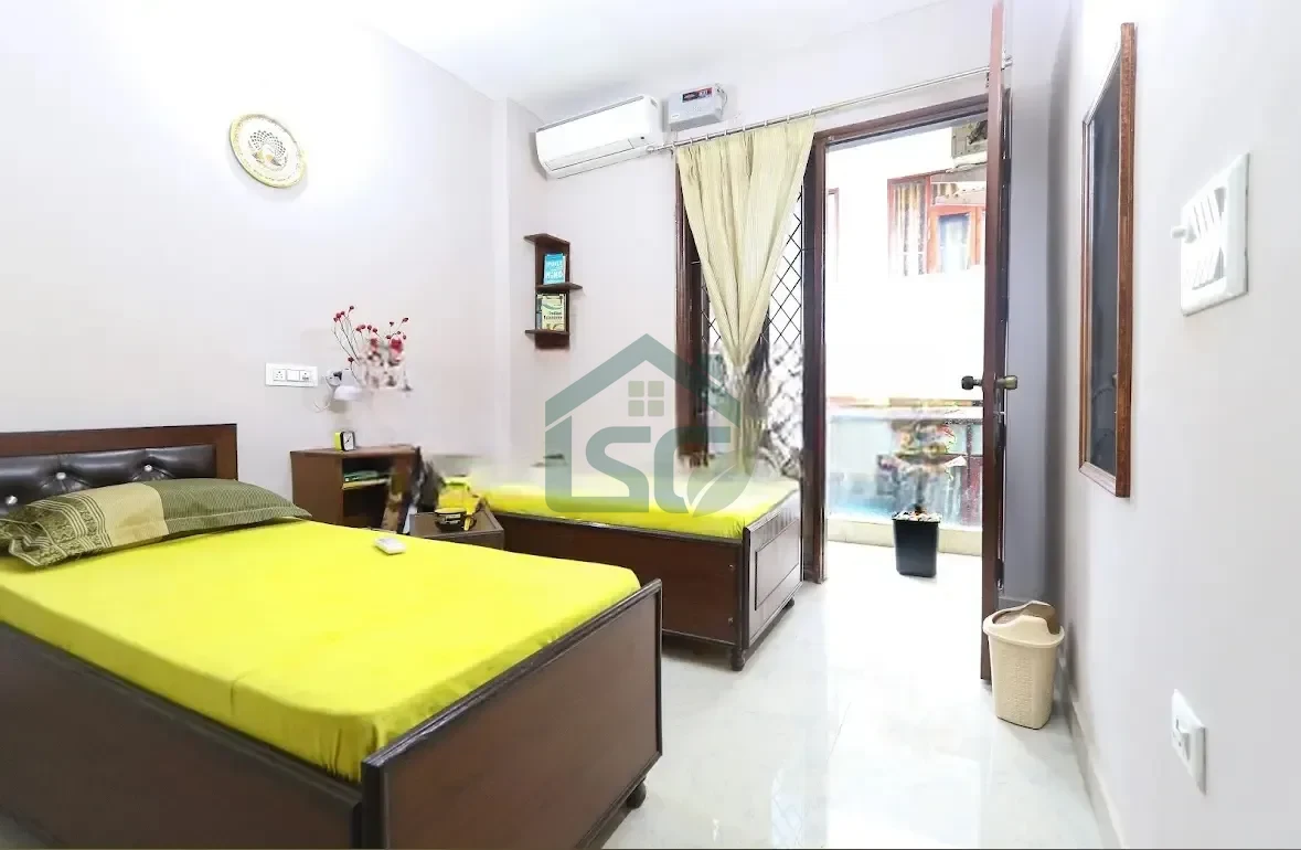 Cobeds PG in Sangam Vihar, Delhi — property photo 1