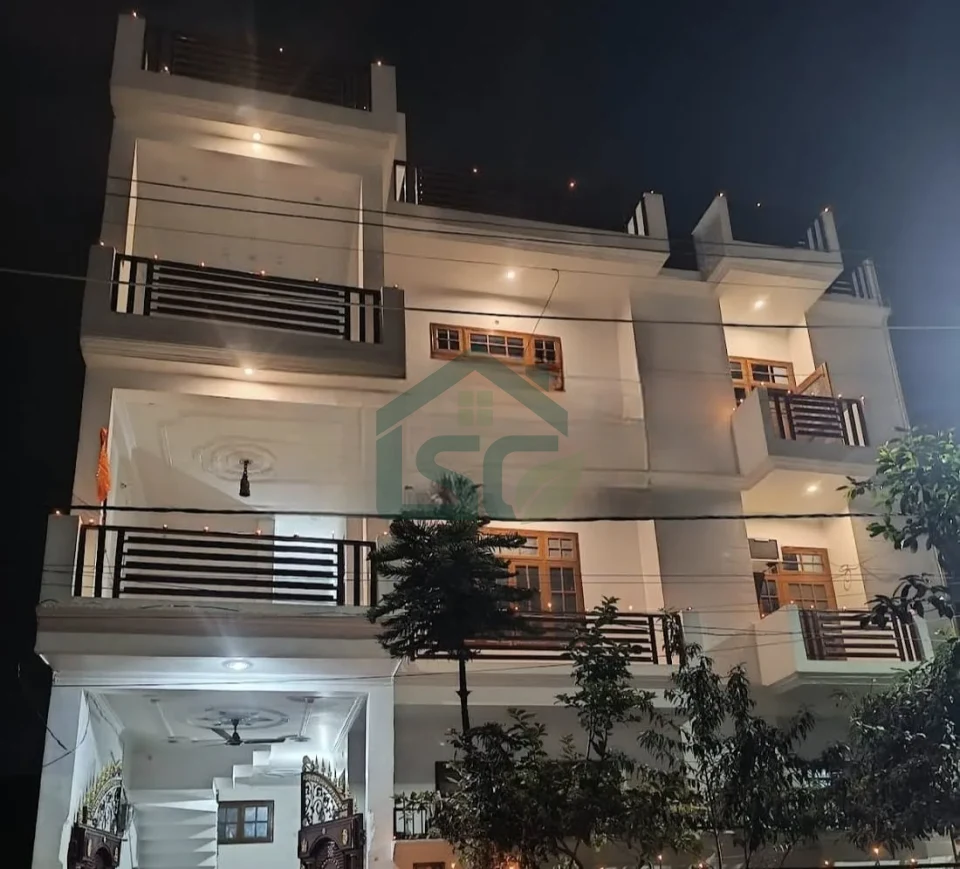 At Girls PG, Gomti Nagar, Lucknow
