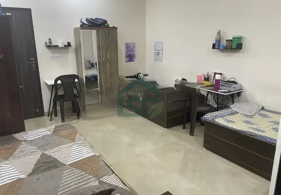 Bharti PG For Girls in Ashok Vihar, Delhi — property photo 1