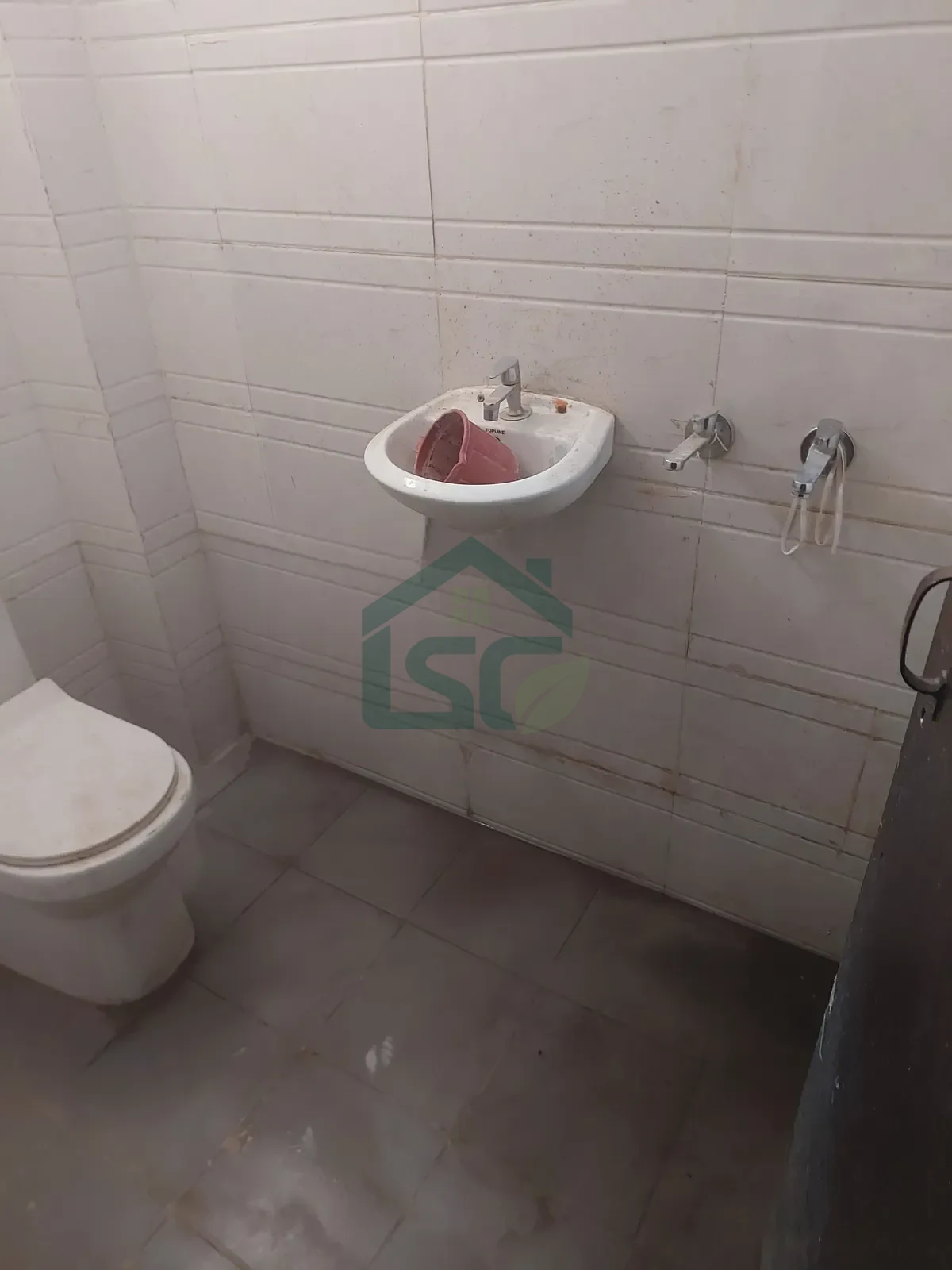 Shree Ram Apartment in Sector 68, Gurugram — property photo 1