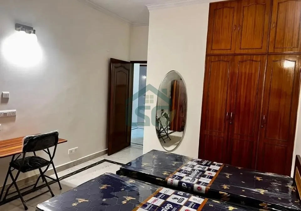 Swastik guest House in Sector 14, Gurugram — property photo 3