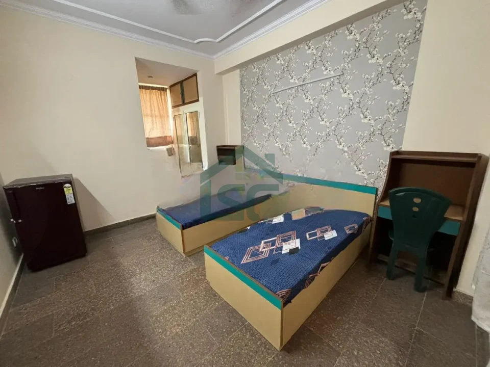 Trusted life girls PG in Sector 14, Gurugram — property photo 3