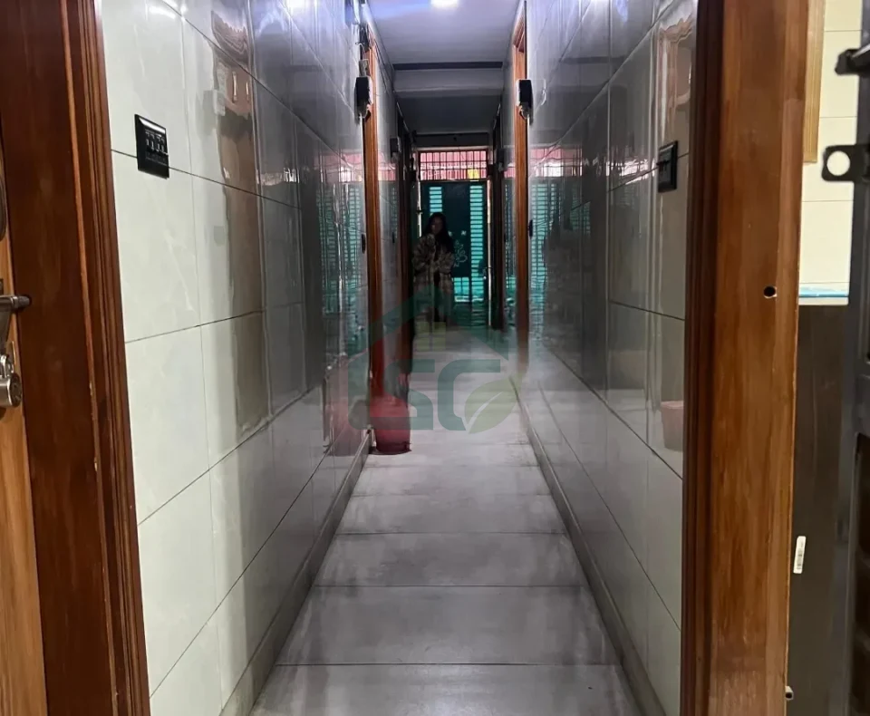Shri Shyam Ji PG in Shakarpur, Delhi — property photo 4