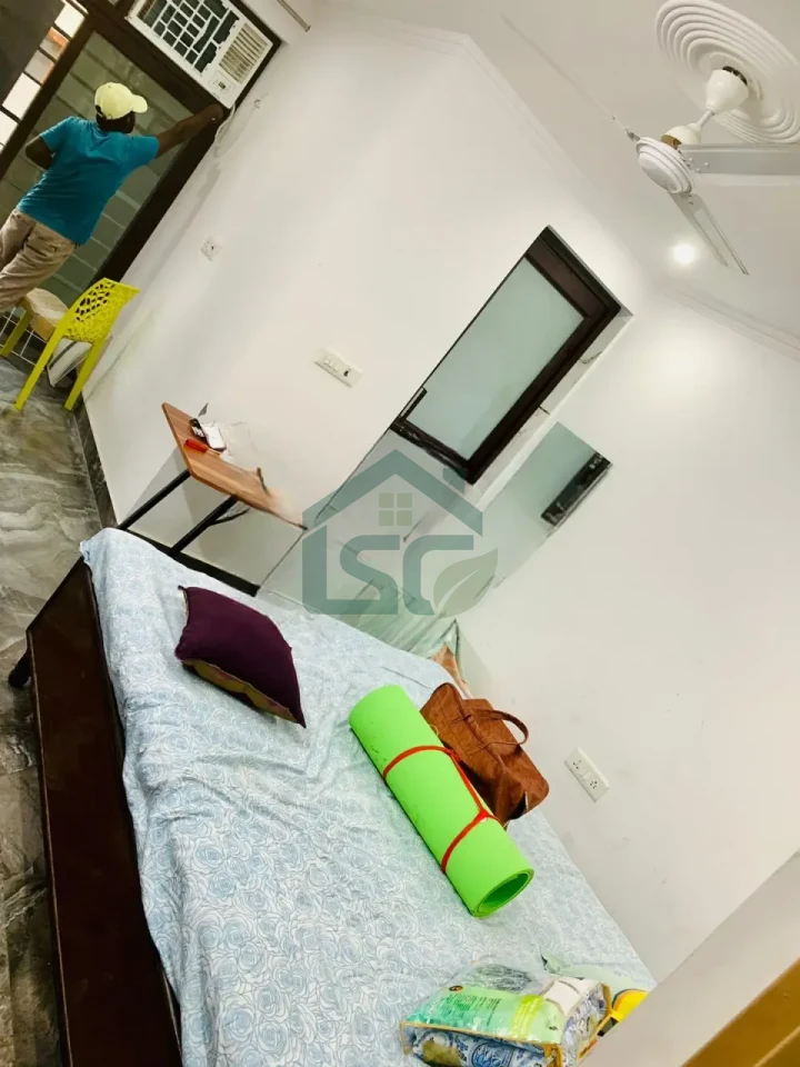 Larisa Girls PG in Sector 22, Gurugram — property photo 5