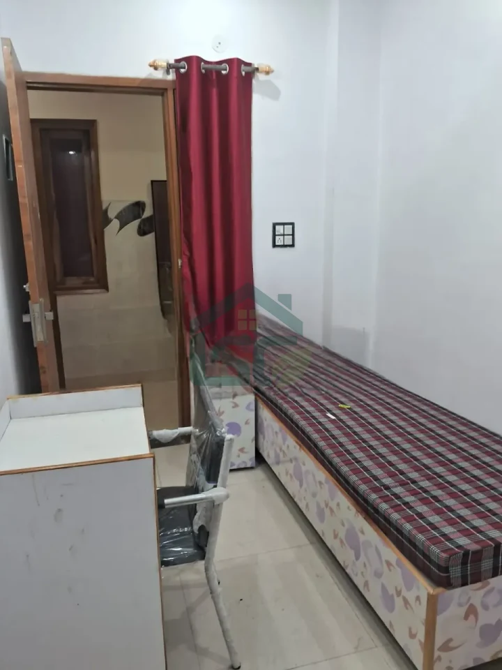 S. Royal House in Shakarpur, Delhi — property photo 5