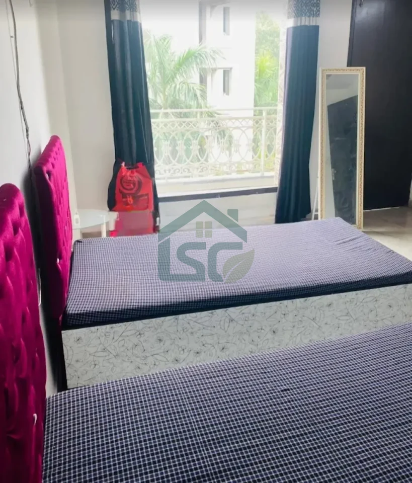 Little Space in Mansarover Garden, Delhi — property photo 5