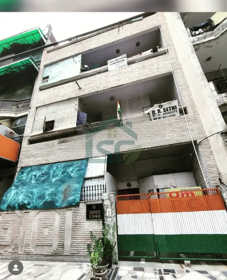 OM PG for girls in Mukherjee Nagar, Delhi — property photo 3