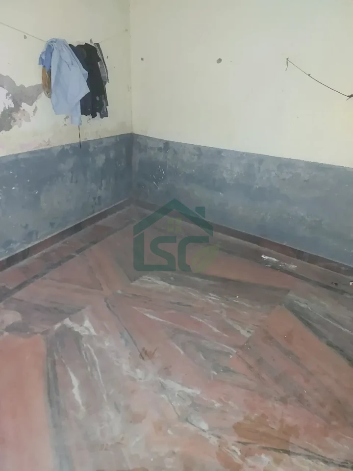 Parvati Room for Rent in Sector 78, Gurugram — property photo 1