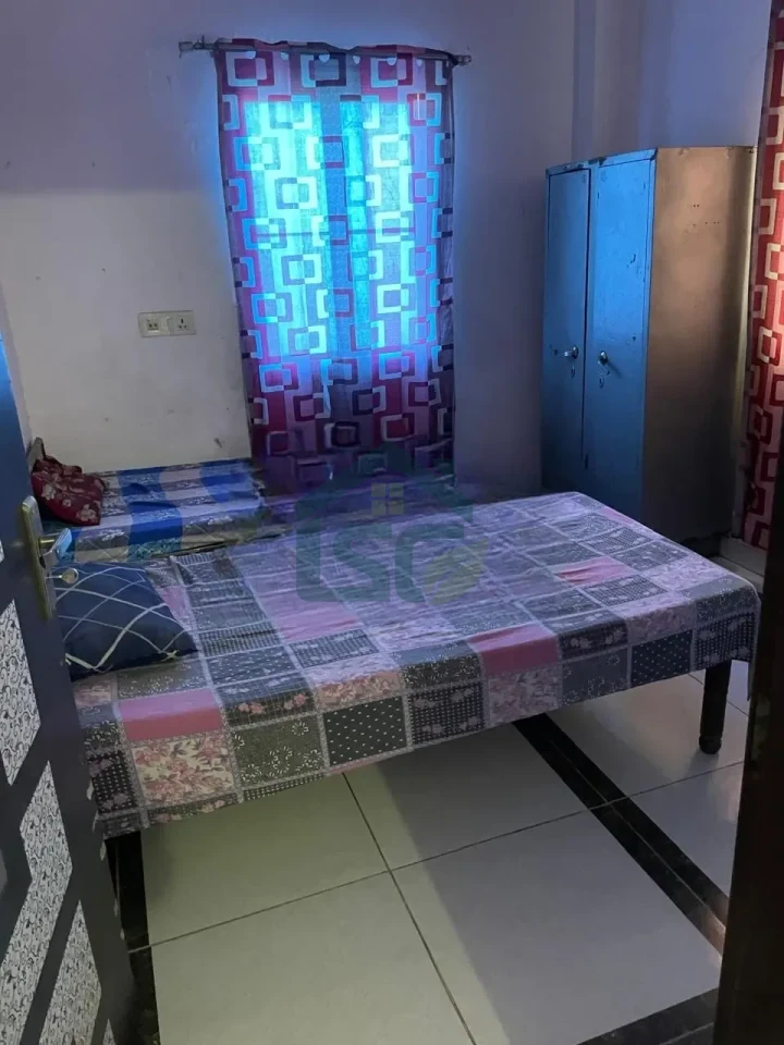 27 paying guest house girls & boys in Sector 33, Gurugram — property photo 4