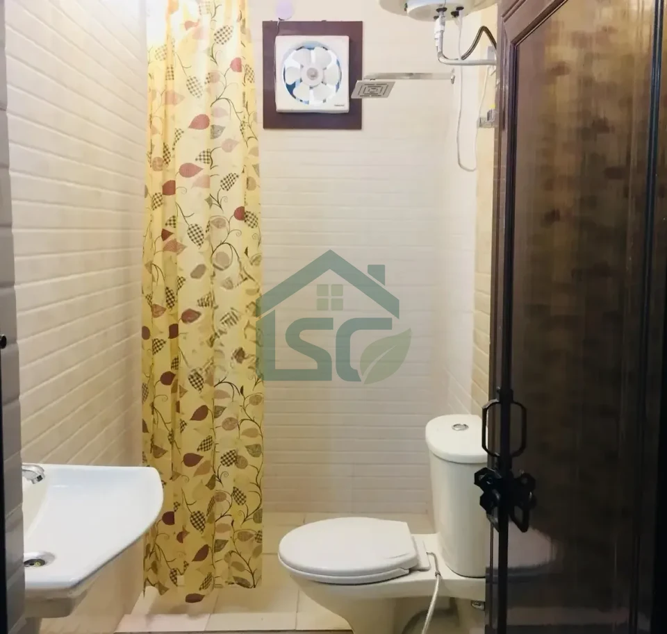 West Delhi Girls PG in Kirti Nagar, Delhi — property photo 3