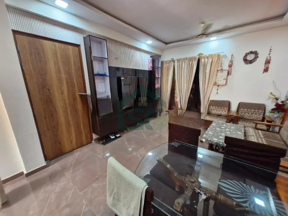 Greenview Apartments in Chipiyana Buzurg, Ghaziabad — property photo 5