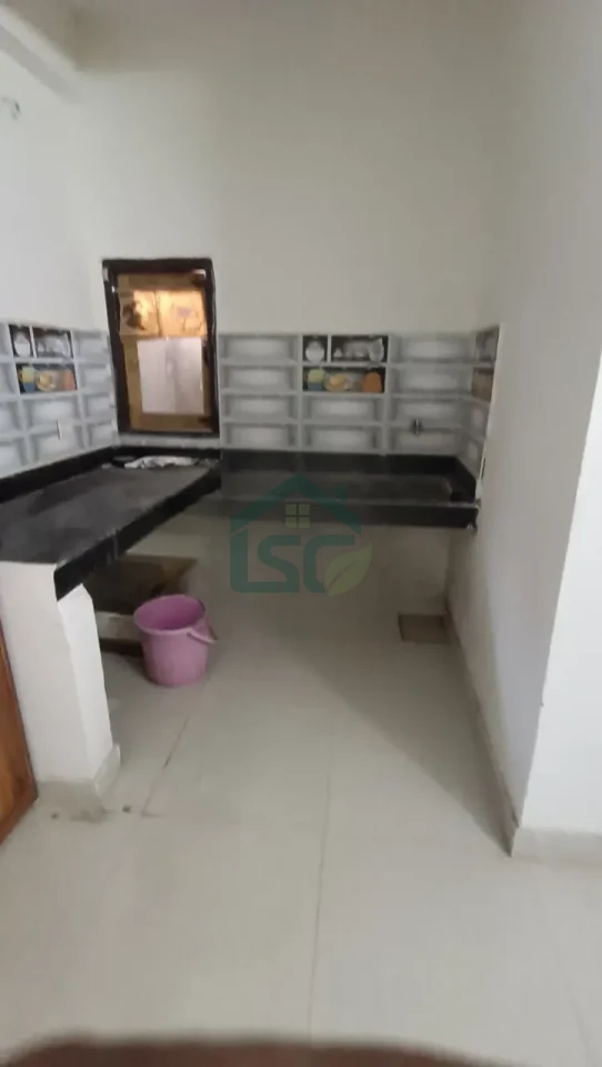 OM PG in Sector 135, Noida — property photo 4