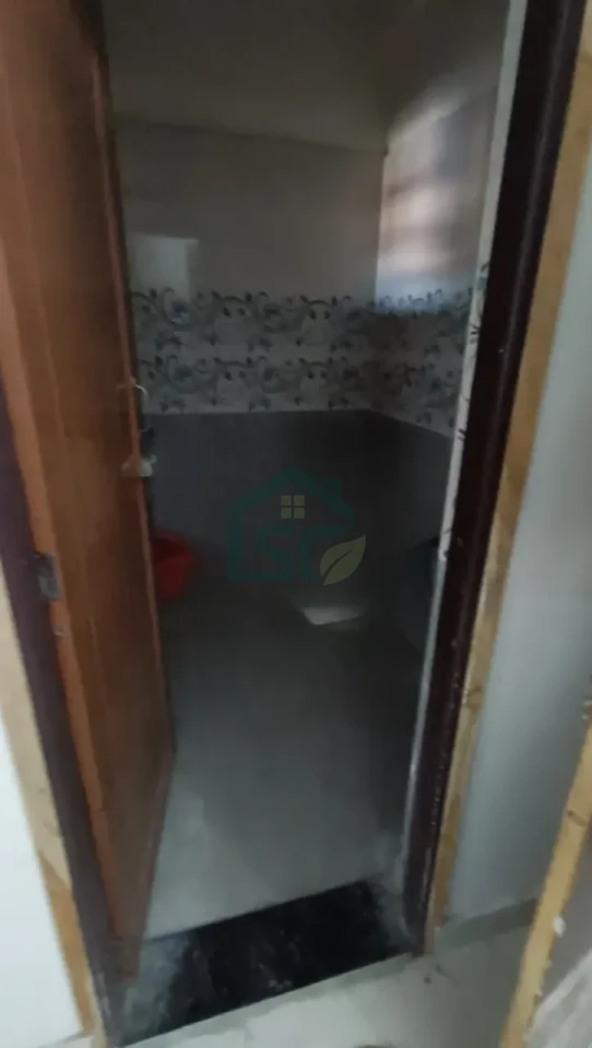 OM PG in Sector 135, Noida — property photo 3