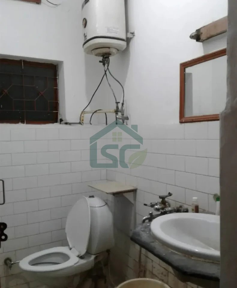 Singh PG in Kalkaji, Delhi — property photo 2