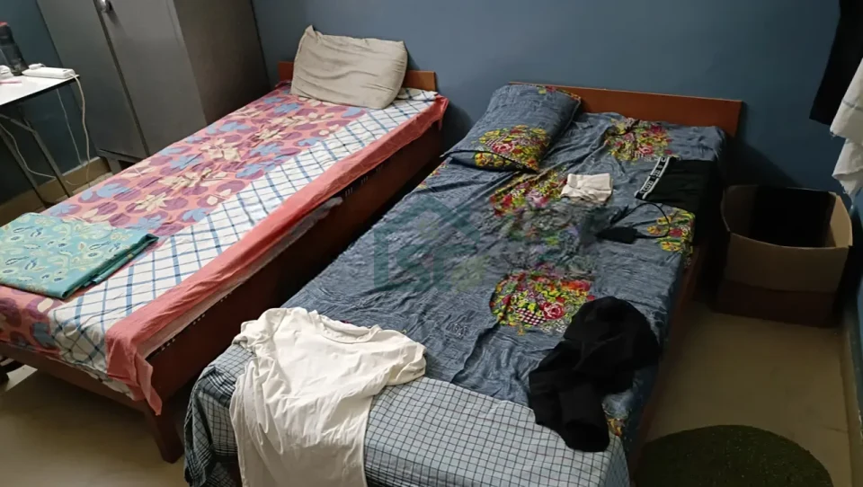 OM PG in Sector 135, Noida — property photo 3