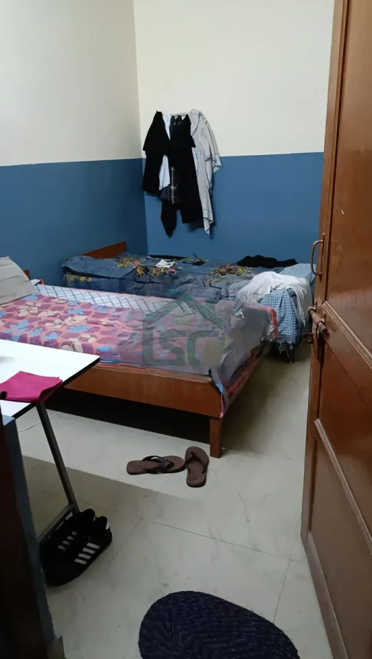 OM PG in Sector 135, Noida — property photo 2