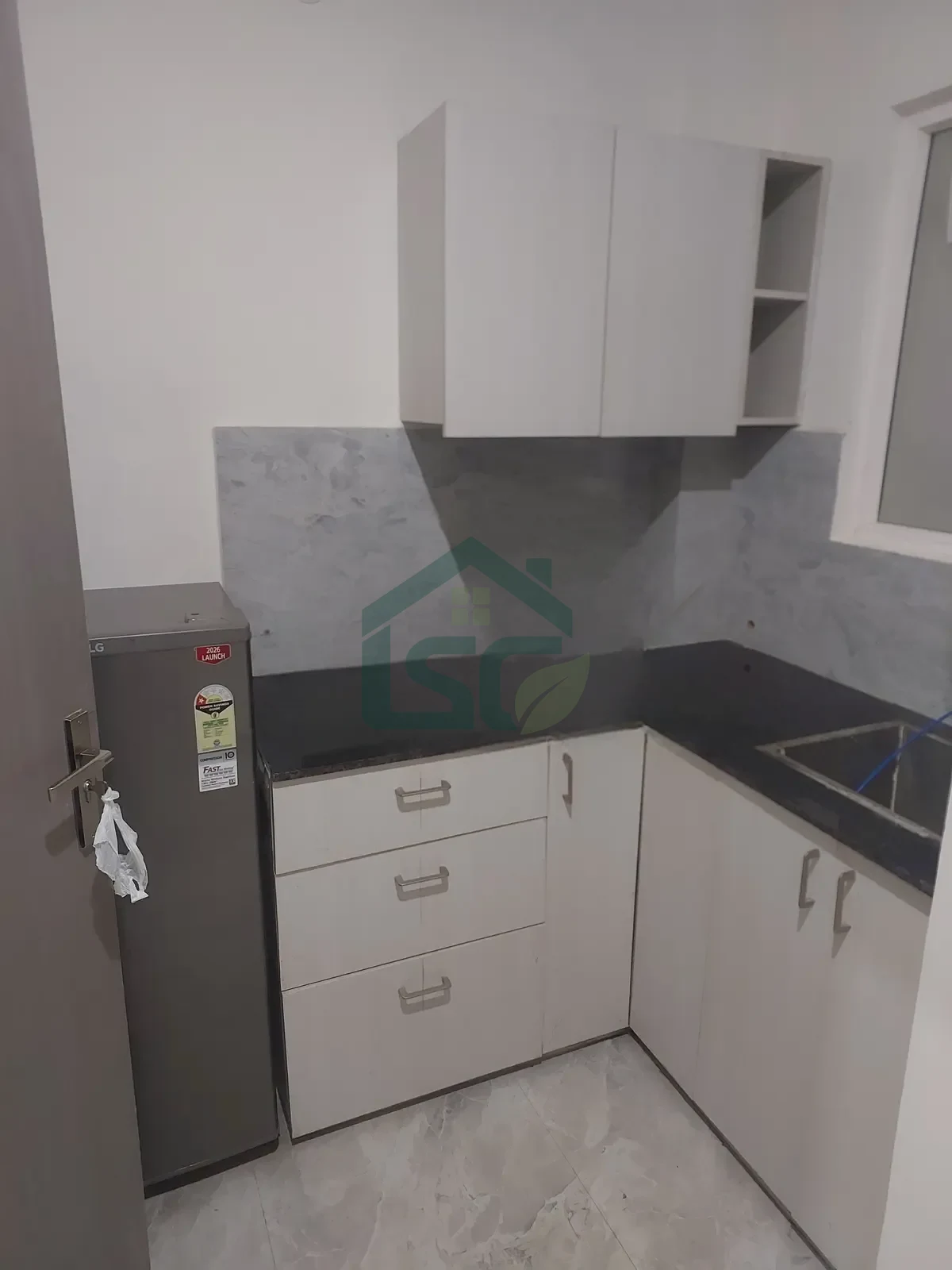 Tanha Room For Rent in Sector 57, Gurugram — property photo 1