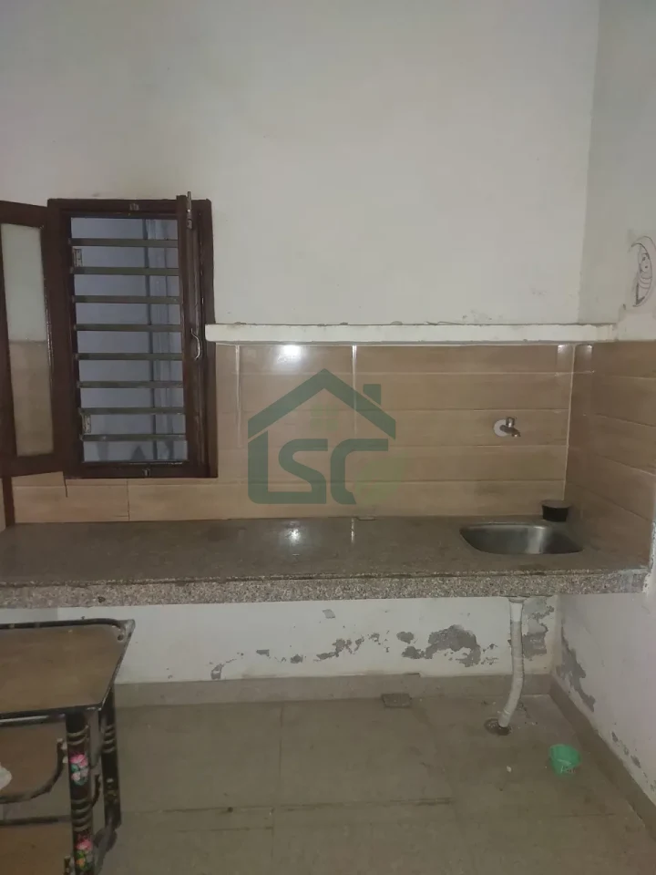 Narender apartment in Sector 81A, Gurugram — property photo 4