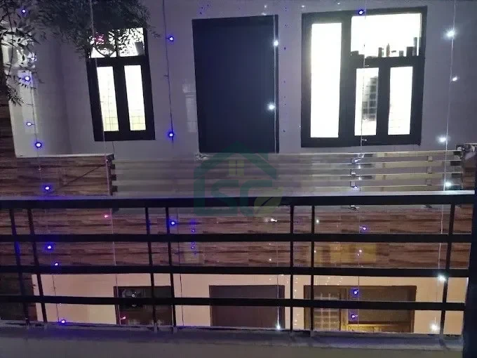 Macho Ningol Shanggai in Mukherjee Nagar, Delhi — property photo 1