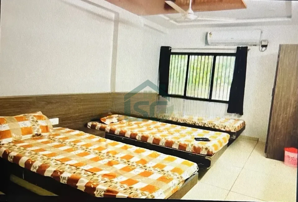 Sharma PG For Girls in Tri Nagar, Delhi — property photo 3