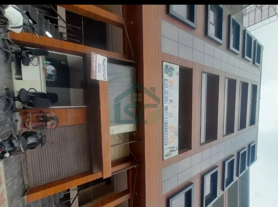 MT Living PG in Sector 66, Noida — property photo 1