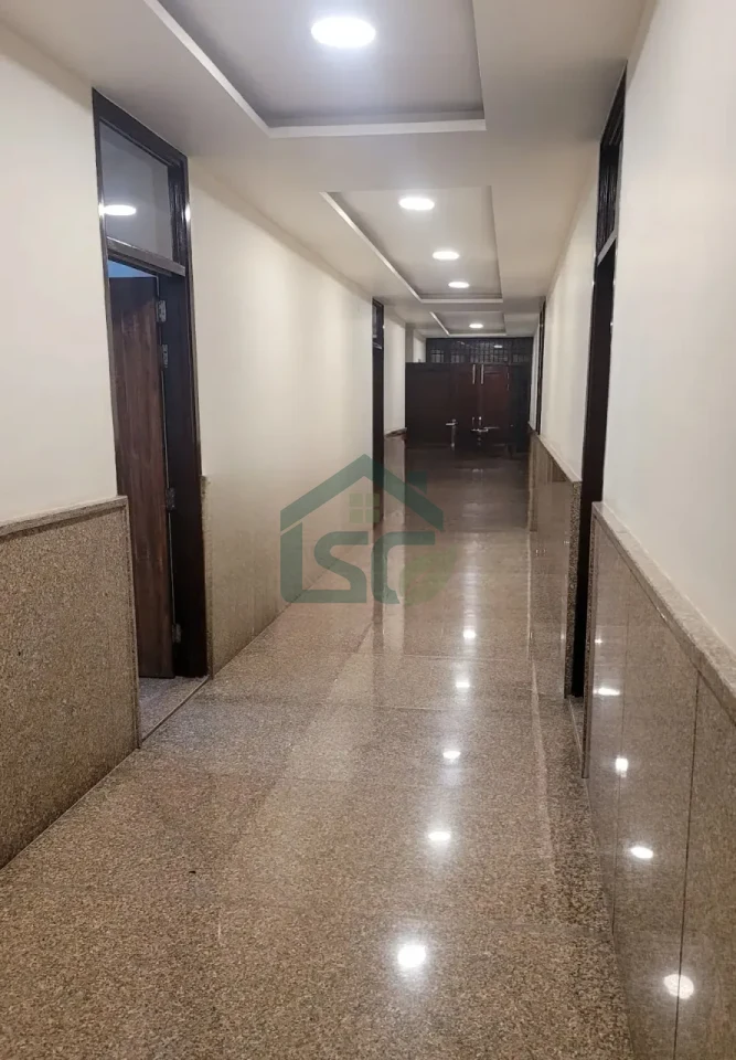 Hari Om PG in Rohini, Delhi — property photo 4