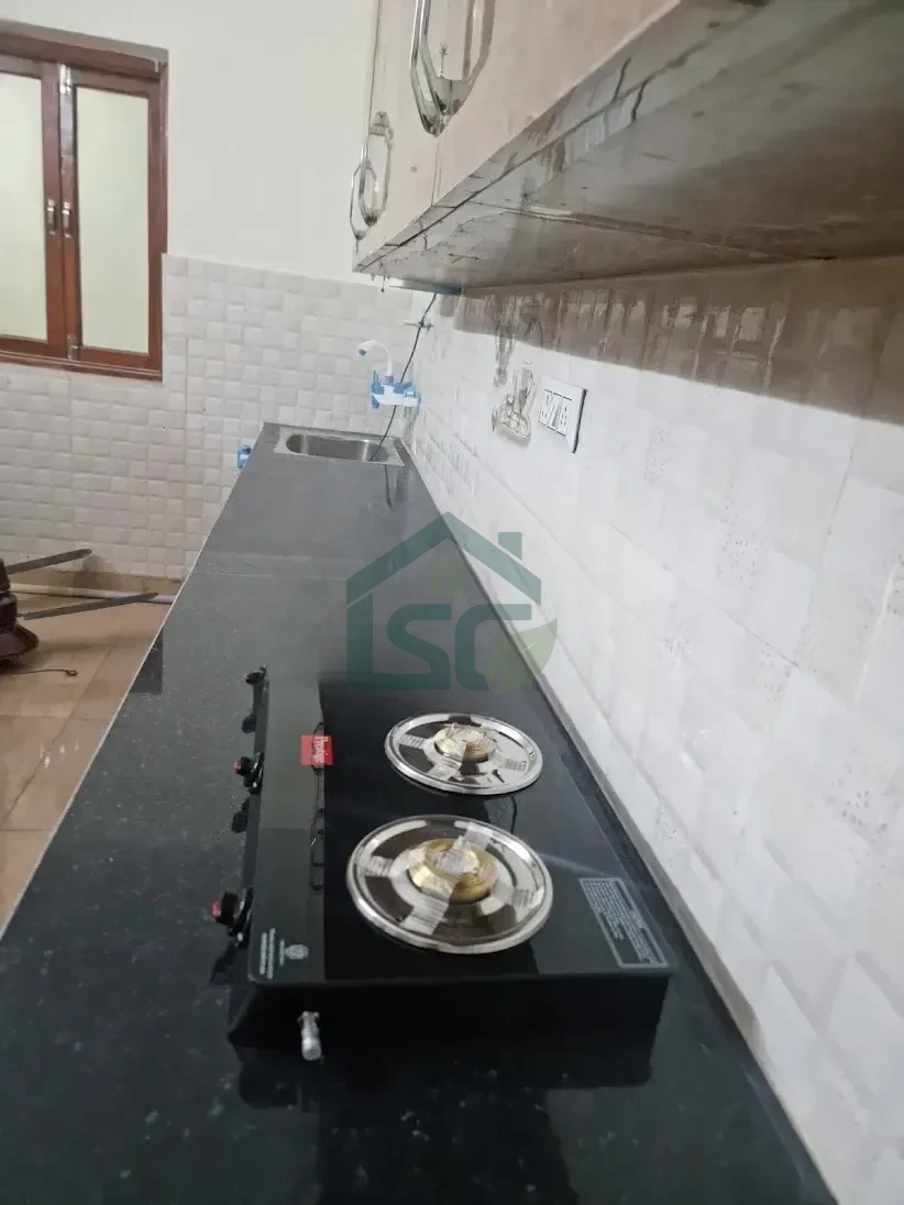 Chhavi's PG in Sector 71, Noida — property photo 1