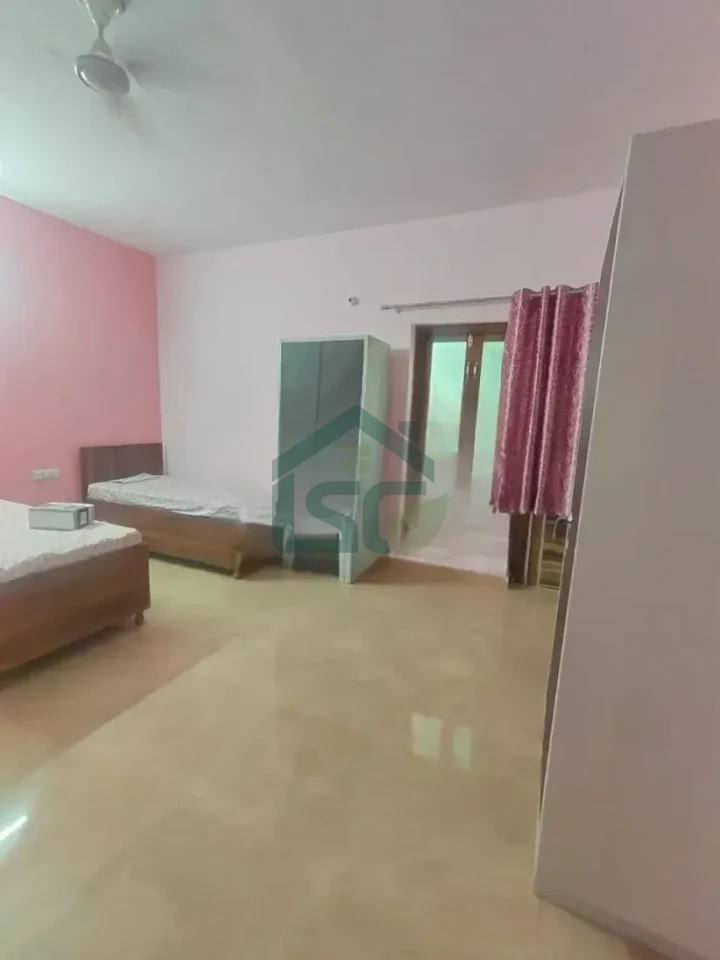 Chhavi's PG in Sector 71, Noida — property photo 3