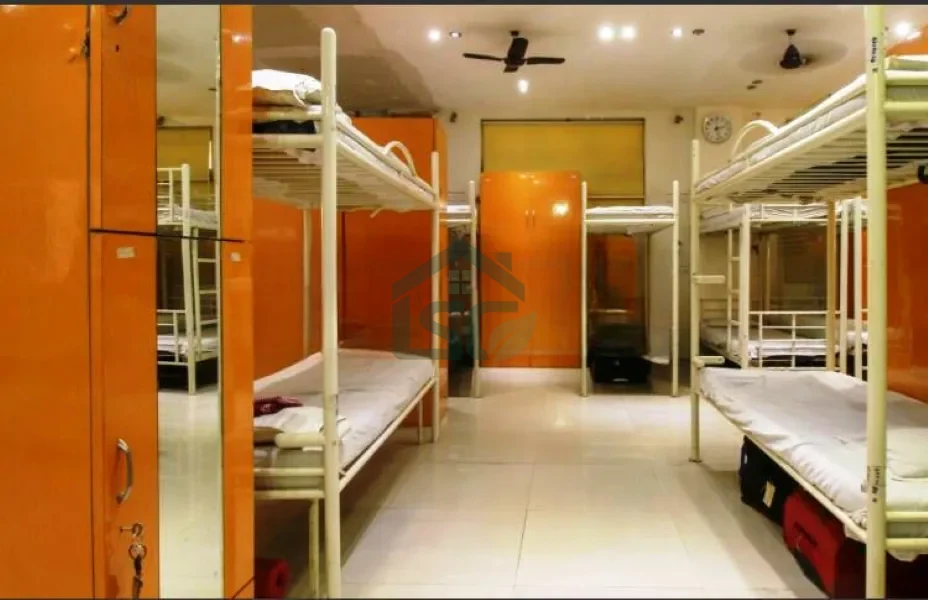 Photo 3 of Goldie Sud, Fort, Mumbai